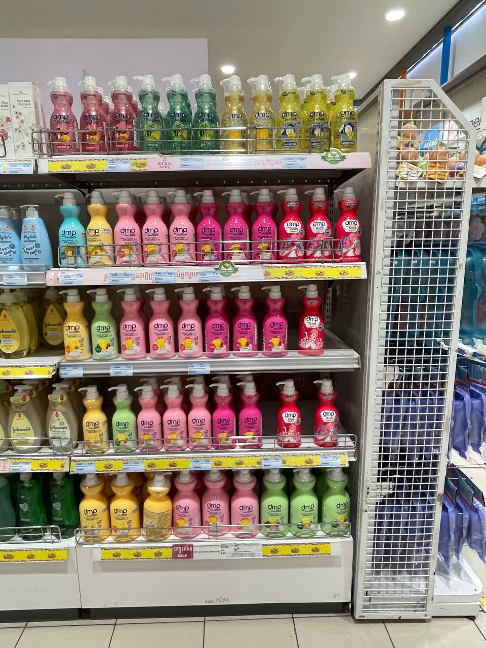 Modern Trade Distribution Boosting FMCG Sales with BJC Products at Makro Market In Cambodia - Image 37